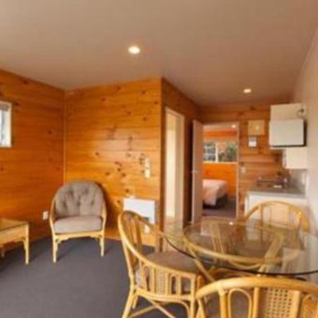 Pauanui Pines Motor Lodge Стая снимка