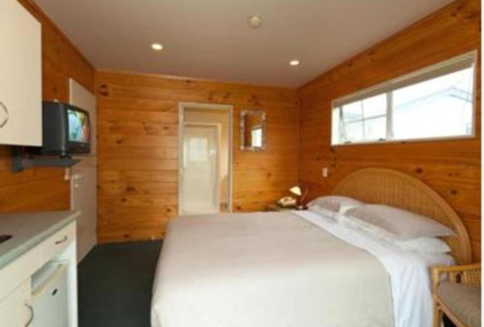 Pauanui Pines Motor Lodge Стая снимка