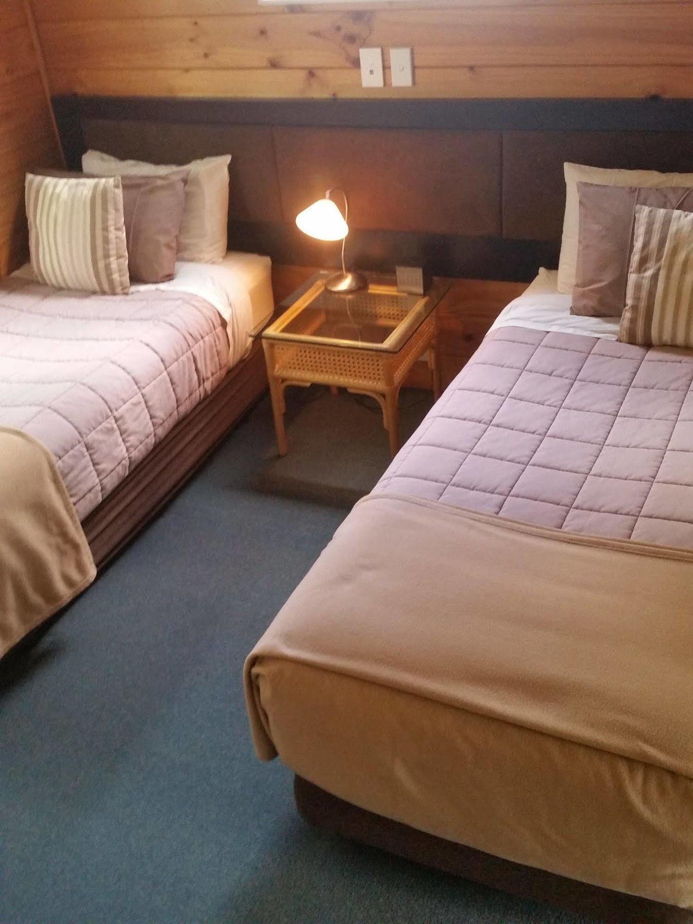 Pauanui Pines Motor Lodge Екстериор снимка