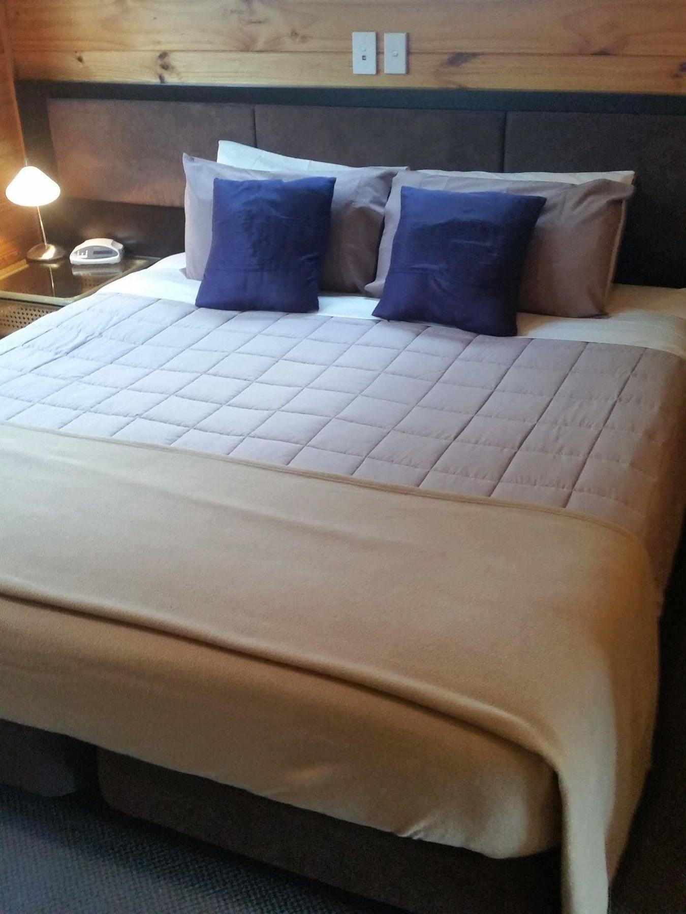 Pauanui Pines Motor Lodge Екстериор снимка