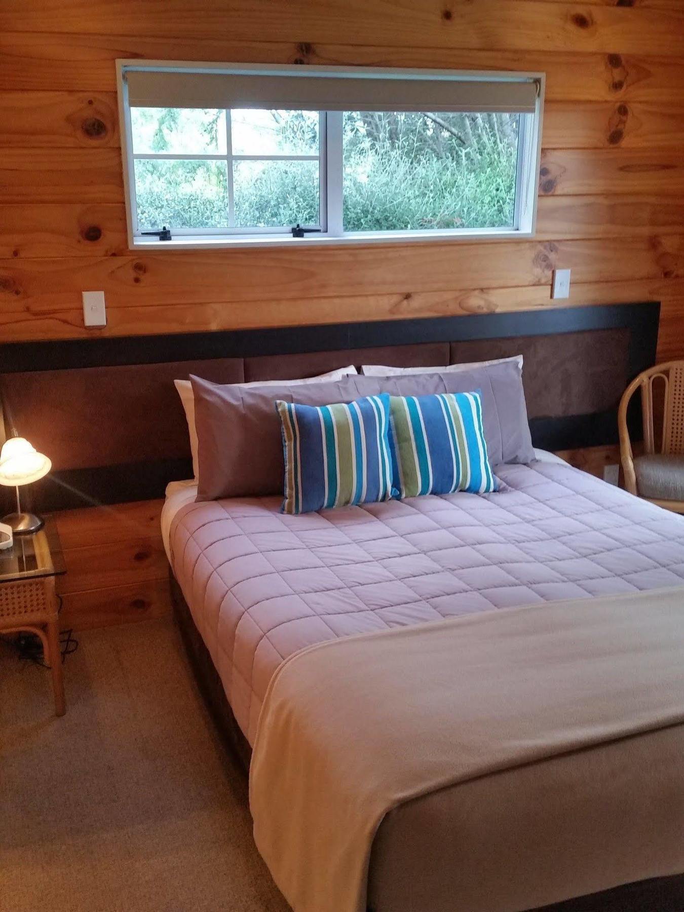 Pauanui Pines Motor Lodge Екстериор снимка