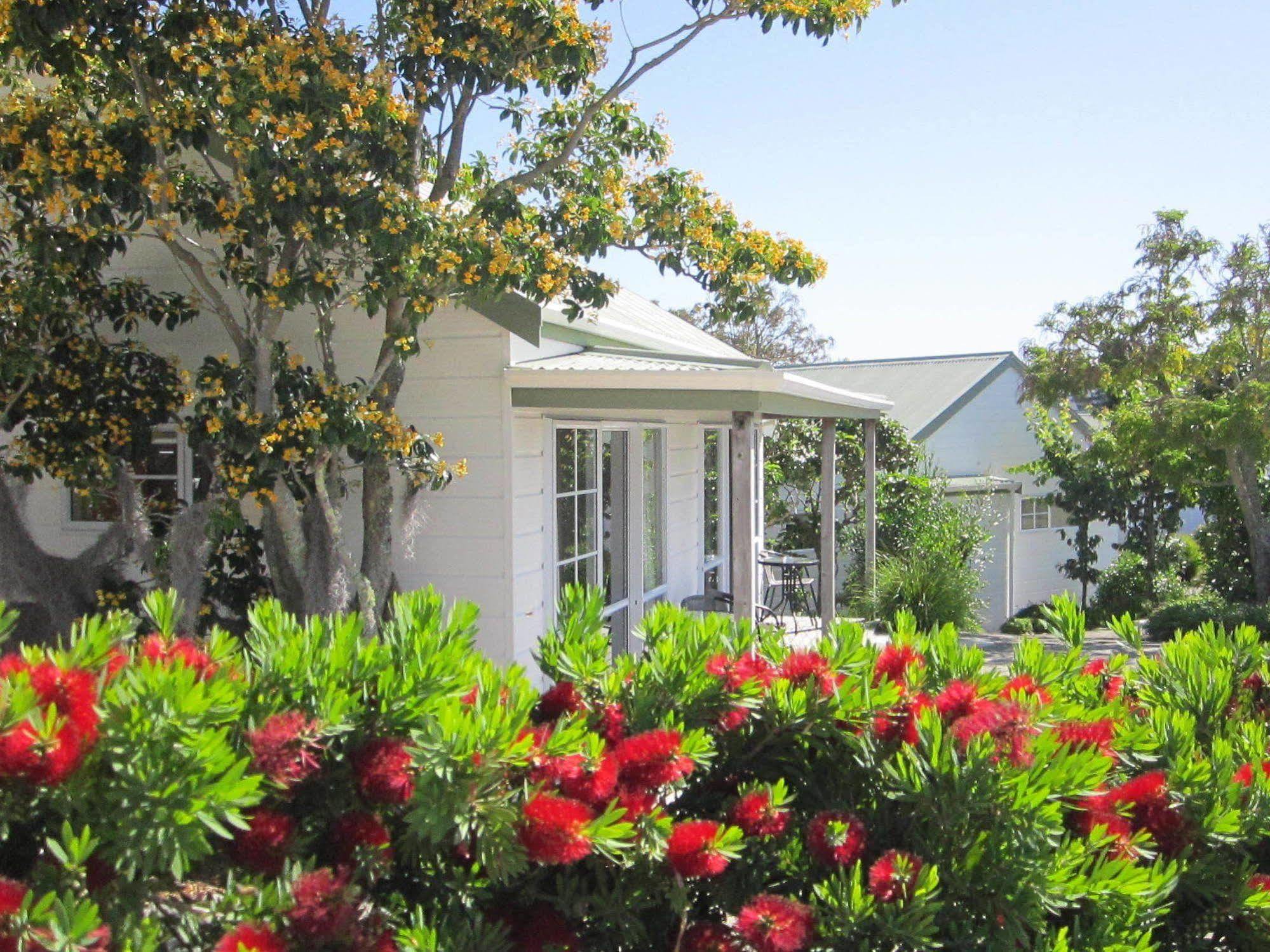 Pauanui Pines Motor Lodge Екстериор снимка