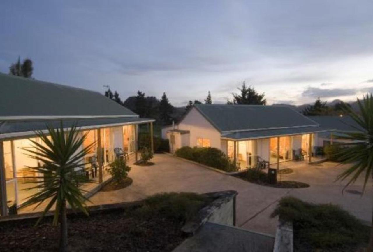 Pauanui Pines Motor Lodge Екстериор снимка