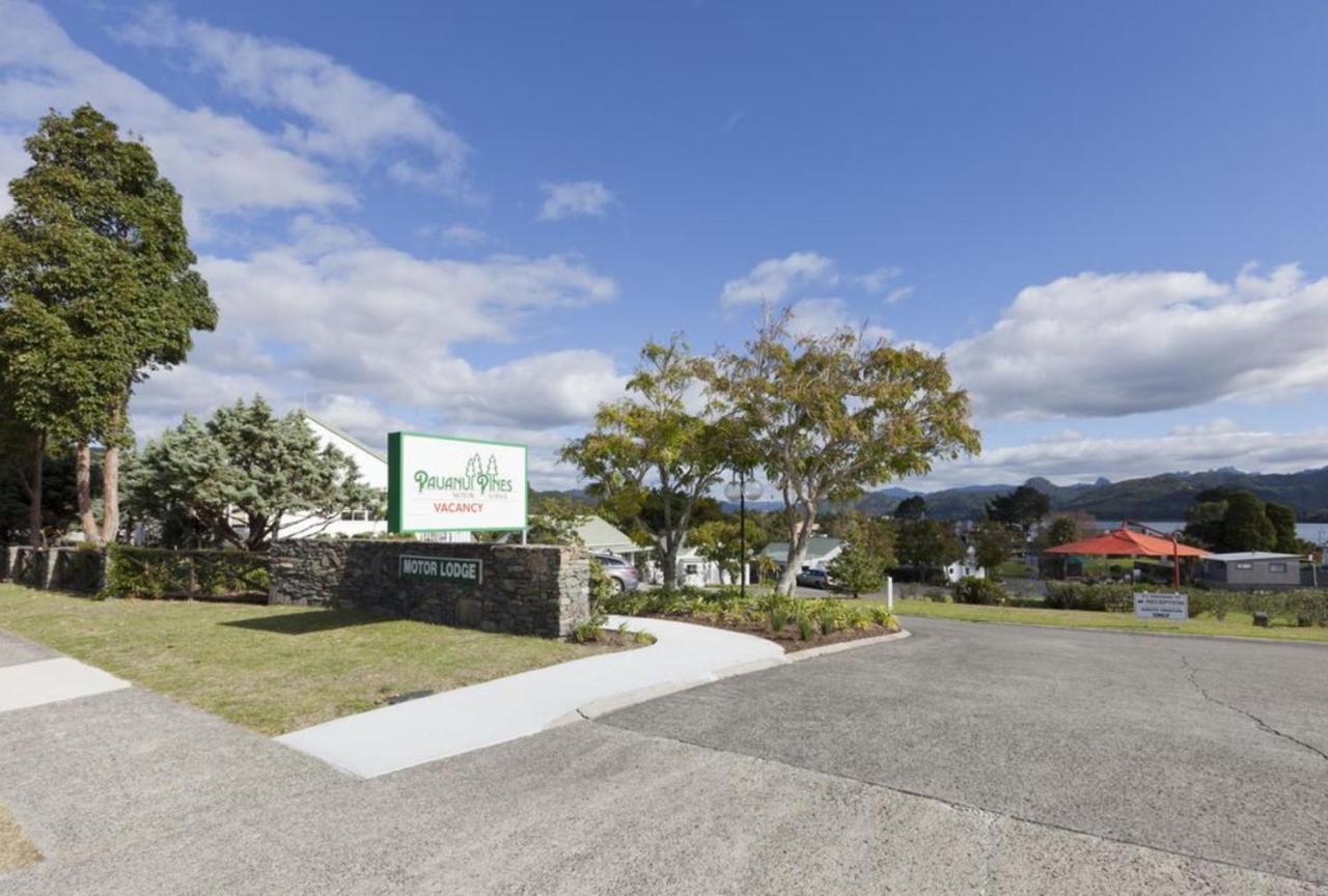 Pauanui Pines Motor Lodge Екстериор снимка